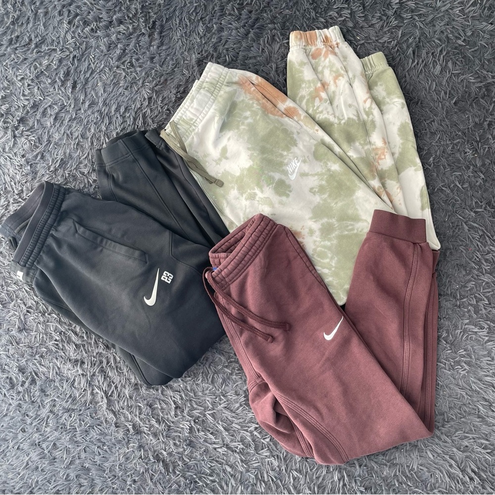Men Size Small Nike Sweatpants Joggers Bundle of 3